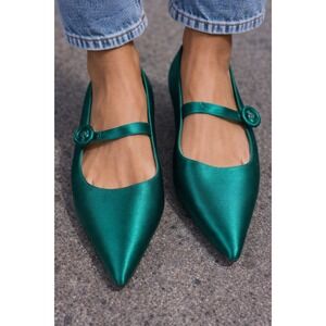 NWT J.Crew Emerald Green Satin Pointed Toe Mary Jane Flats GP07 Size 8.5 NEW